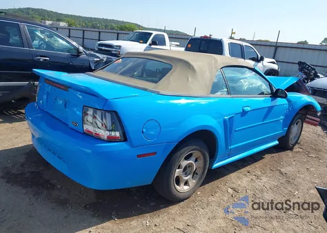 2000 Ford Mustang from USA, damaged, VIN 1FAFP4444YF186845